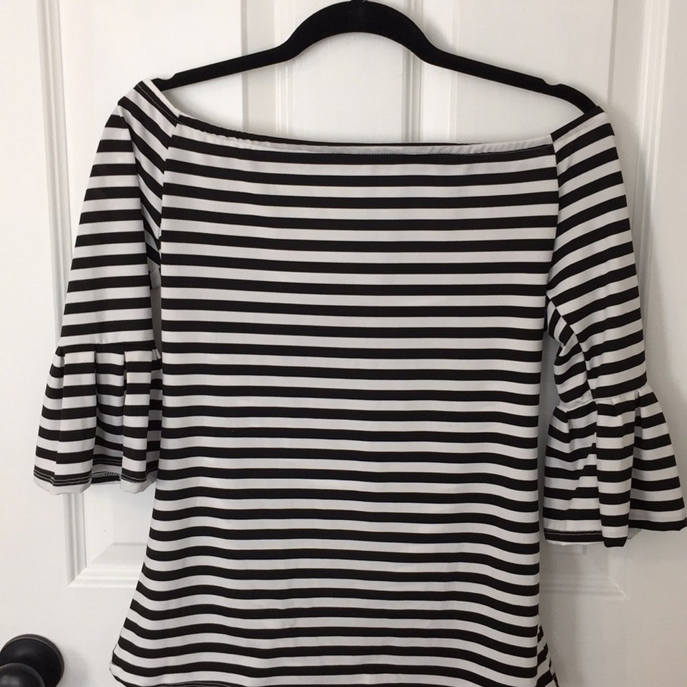 🦋 Black & White Off Shoulder Top
